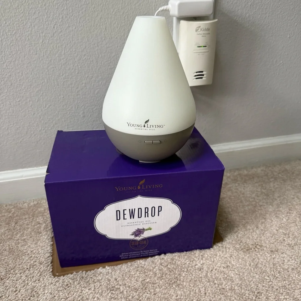 NWT Young Living Dewdrop Diffuser - Picture 2 of 9